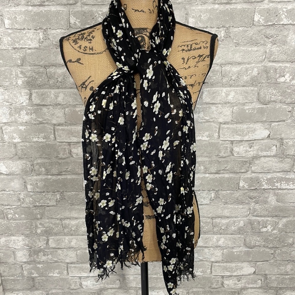 ONAM In-Bloom Scarf in Night Botanical